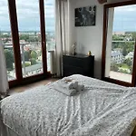 City Sky Panorama View Apartment